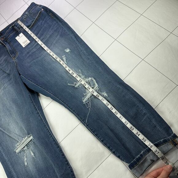 Judy Blue Jeans Womens 24W Dark Wash Relaxed Fit Cuffed Distressed Denim New - Picture 12 of 13